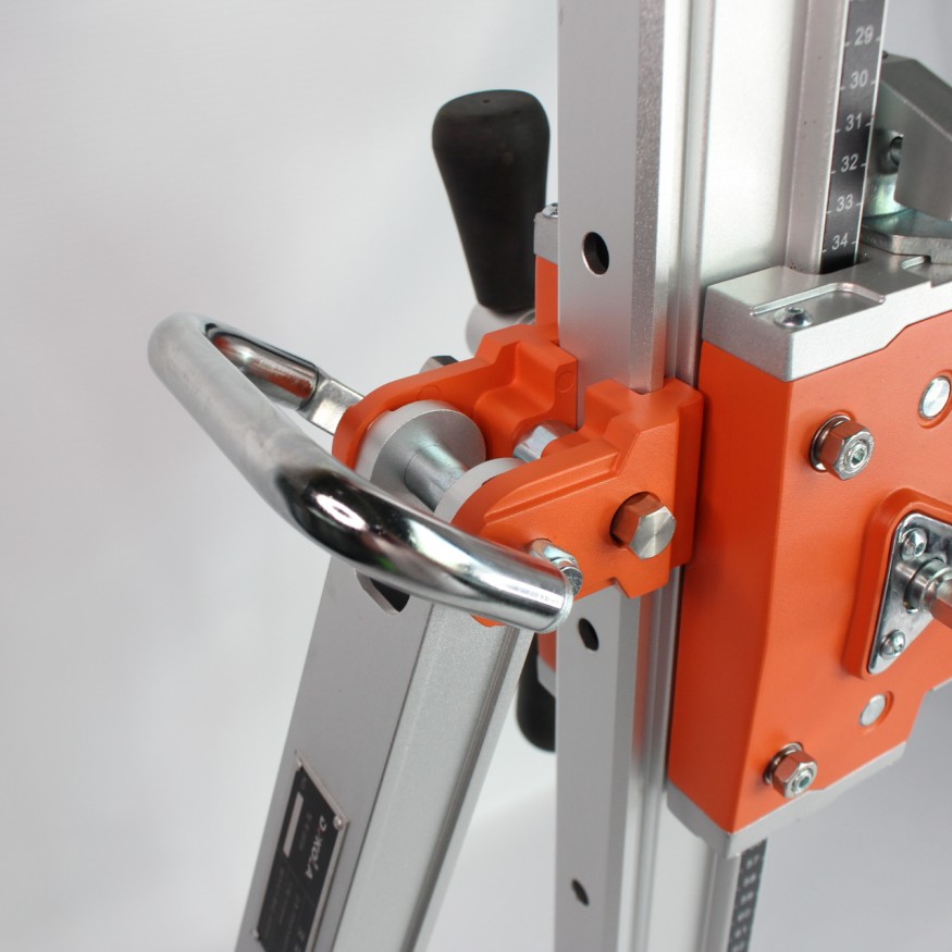 Станина для алмазного бурения DEKOLA DE-06