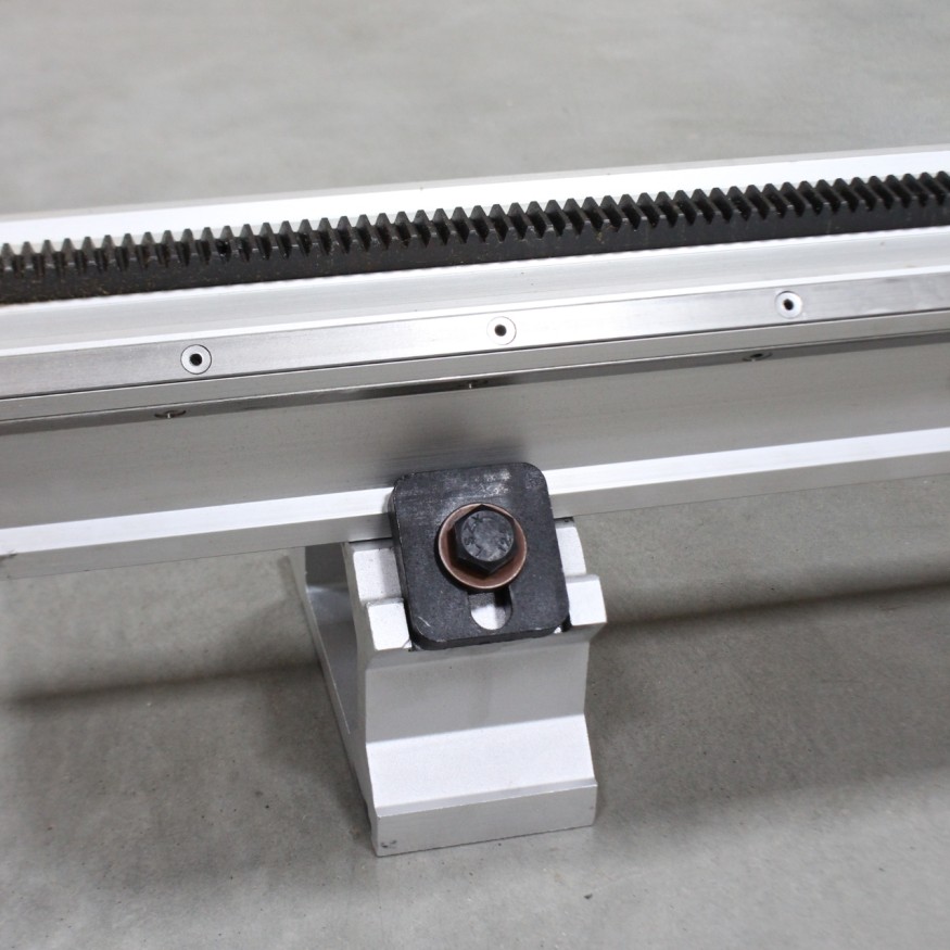 Рельс шина для стенорезного станка 2400мм