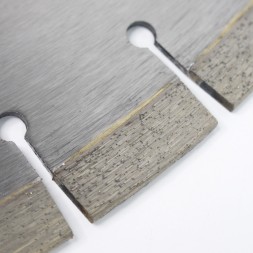 Диск алмазный по бетону 600мм х 25,4мм DT