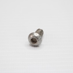 Винт под шестигранник D370