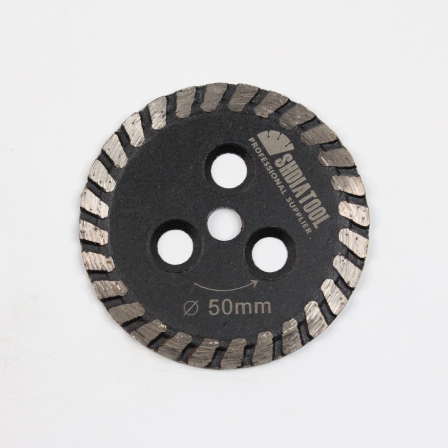 Диск алмазный для плитки 50мм  Высота сегмента 5мм толщина 2,1мм Центральное отверстие 10мм