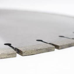 Диск алмазный по бетону 620мм х 50мм DT