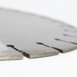 Диск алмазный по бетону 420мм х 25,4мм DT