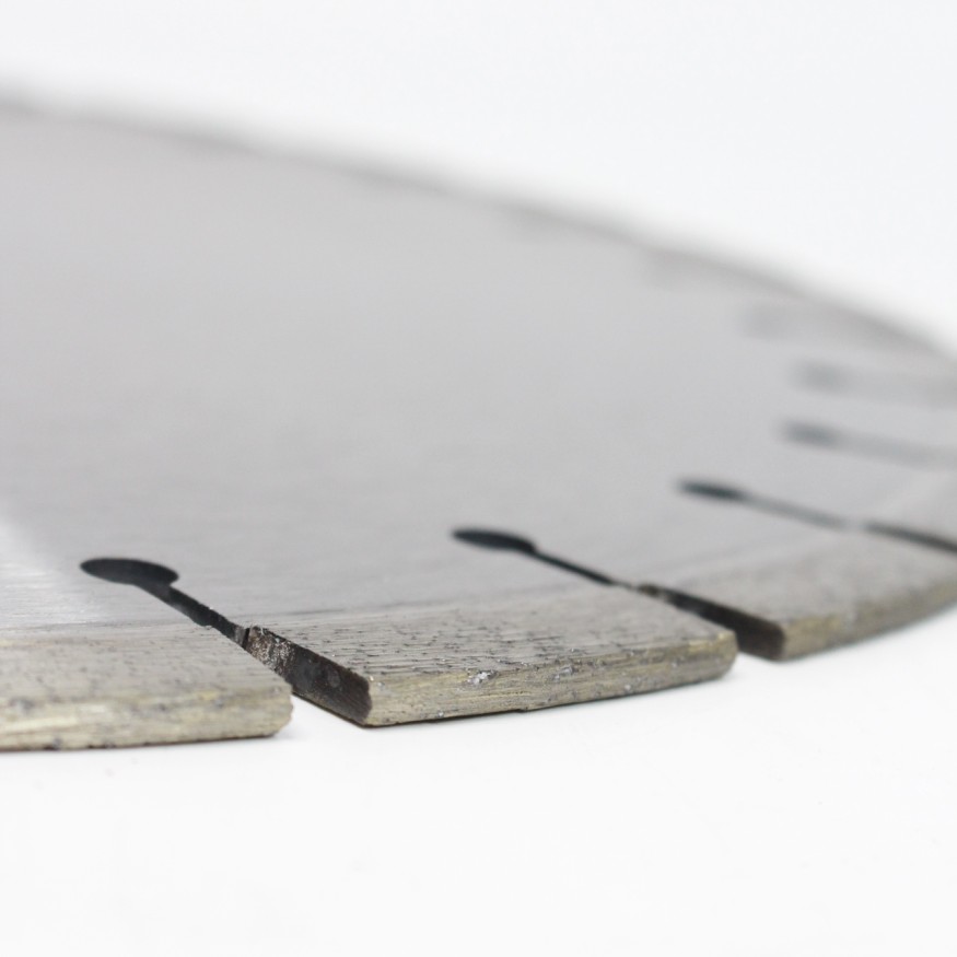 Диск алмазный по бетону 420мм х 25,4мм DT