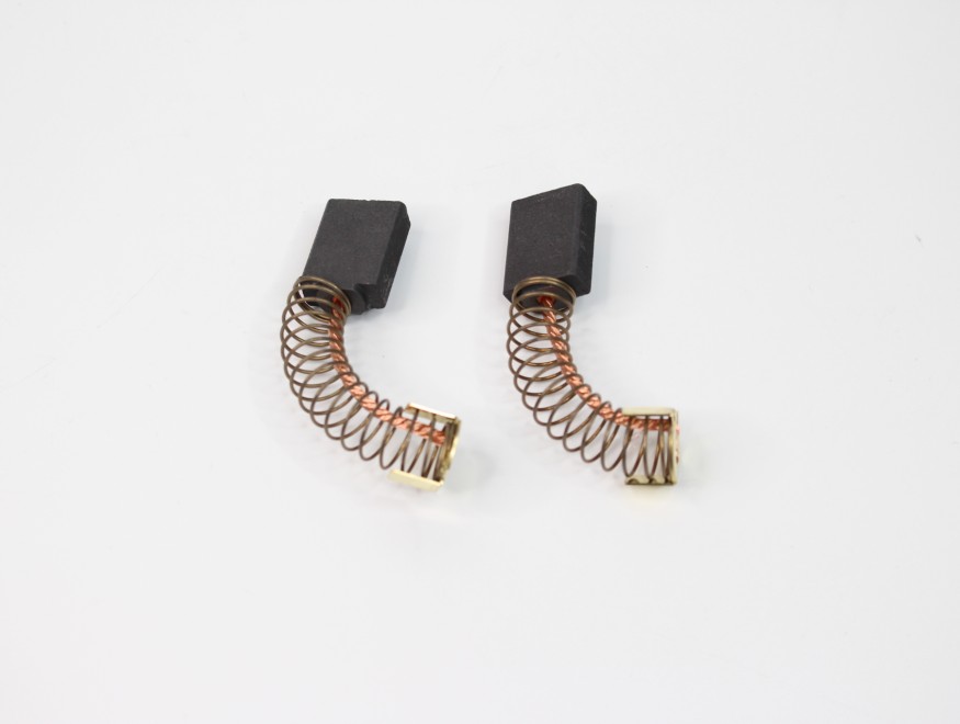 DMP-500 #66 Угольная щетка 230В пара